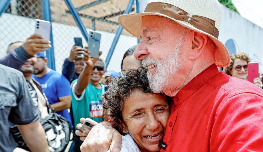 Pesquisa aponta aumento da aprovação de Lula entre mulheres e beneficiários de programas sociais