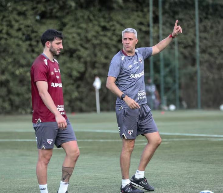 Calleri encerra fisioterapia e inicia transição física no São Paulo após cirurgia no joelho
