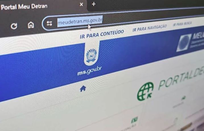 Motoristas devem conferir o endereço eletrônico e o recebedor do pagamento para evitar cair em golpes de sites falsos do Detran-MS.