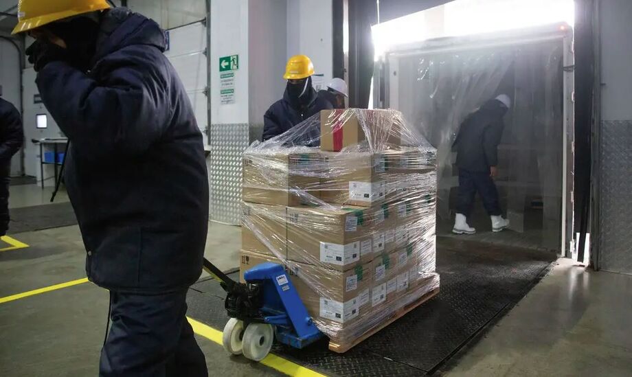 Novo medicamento para câncer de mama começa a ser distribuído pelo SUS e pode reduzir mortes em 50%.