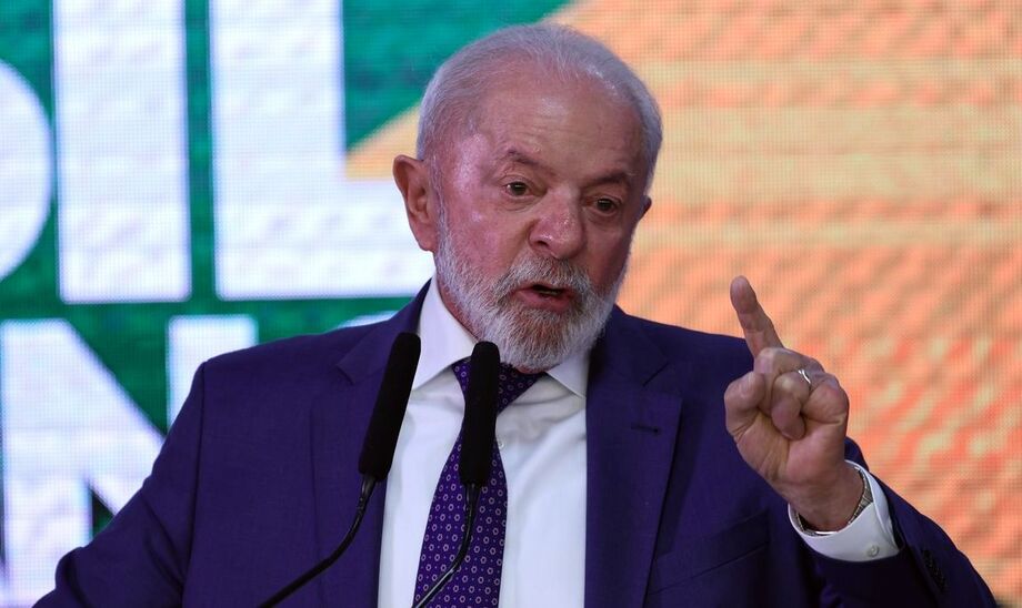 Em Breves (PA), Lula inaugurou creche e criticou paralisação de obras iniciadas por adversários políticos.
