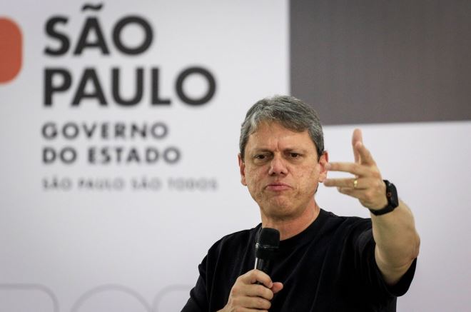 Tarcísio nega articulação contra MP do IOF e critica Haddad: Todos estamos preocupados com a situação fiscal do Brasil