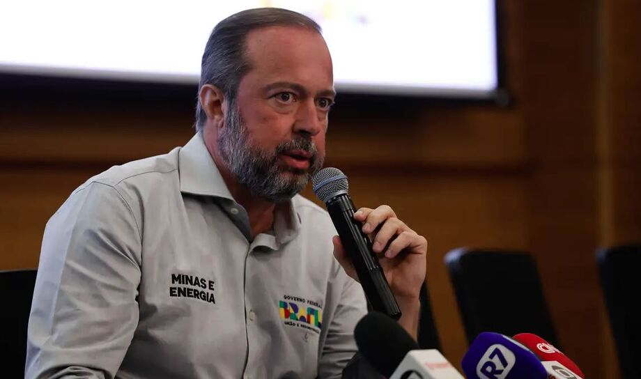 Silveira defendeu avanço do licenciamento na Margem Equatorial e criticou paralisação de Angra 3