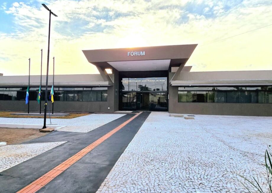 Comarca de Maracaju suspende prazos de 13 a 17 de outubro por mudança para novo Fórum com estrutura moderna.