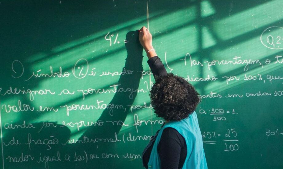 Professores temporários representam mais da metade dos profissionais da educação básica no país