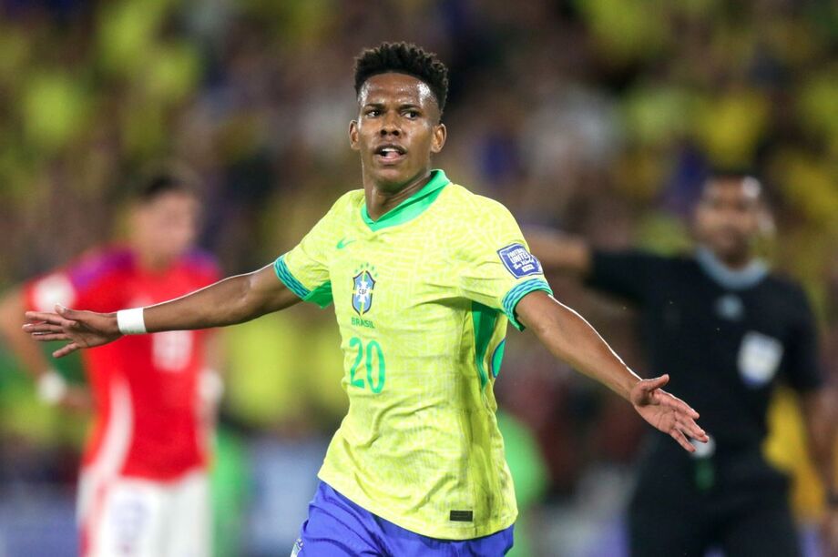 Atacante Estevão é o único brasileiro na lista de finalistas do prêmio Golden Boy 2025-26