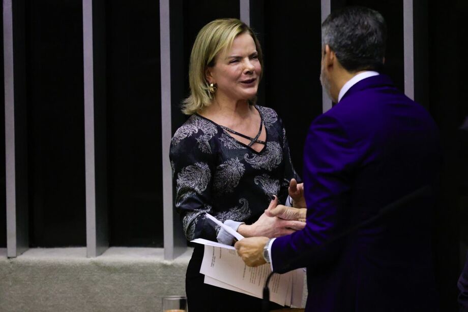 Gleisi garantiu a Lira que sua indicação à Presidência da Caixa Econômica Federal não será demitido