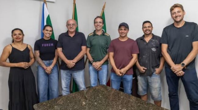 O anúncio foi feito durante uma reunião com o prefeito Réus Fornari, a secretária Josy Madruga e os desportistas que participarão dessa grande celebração do esporte rio-verdense.