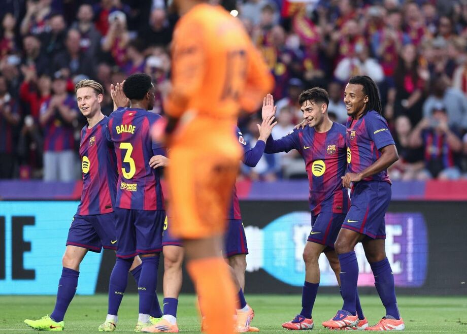 Barcelona vence Girona e assume liderança na La Liga