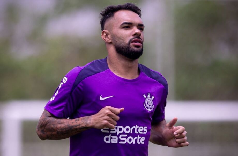 CNRD puniu o Corinthians por atraso em nova parcela da compra de Raniele; clube promete quitar a dívida nesta semana.