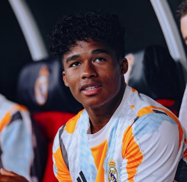 Endrick ainda não saiu do banco do Real Madrid na atual temporada.
