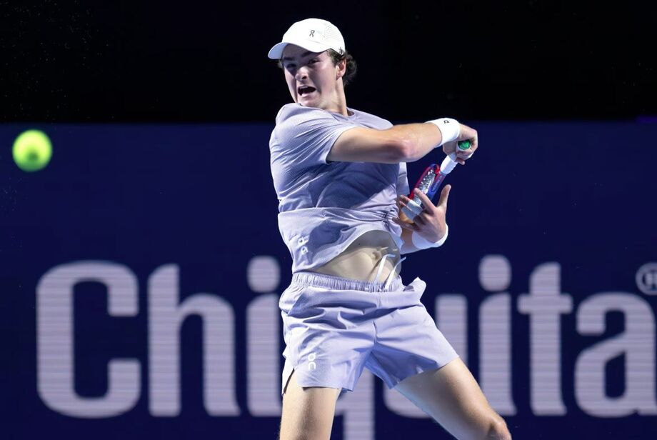 O brasileiro João Fonseca estreou com vitória no ATP 500 da Basileia.