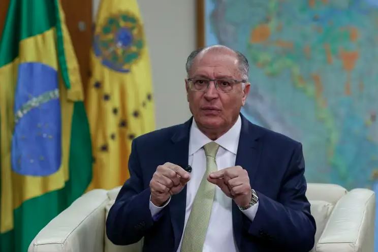 Alckmin durante entrevista ao ICL Notícias: foco no presente e cautela sobre 2026