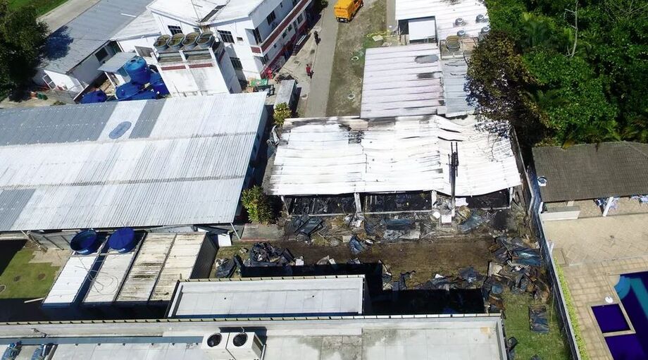 MP do Rio recorre da decisão que absolveu os réus pelo incêndio que matou 10 jovens no CT do Flamengo.