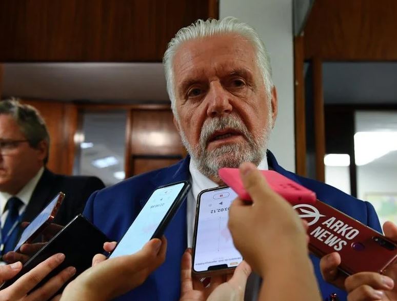 Wagner espera que almoço entre Haddad e Renan destrave dados sobre isenção do IR até R$ 5 mil e libere relatório no Senado.