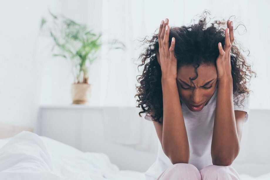 Enxaqueca é uma doença neurológica que requer tratamento