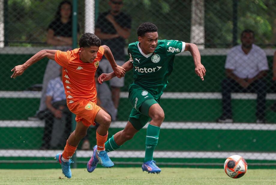 duardo Conceição, destaque do sub-17 do Palmeiras, atrai olhares da Europa antes mesmo de assinar contrato profissional.