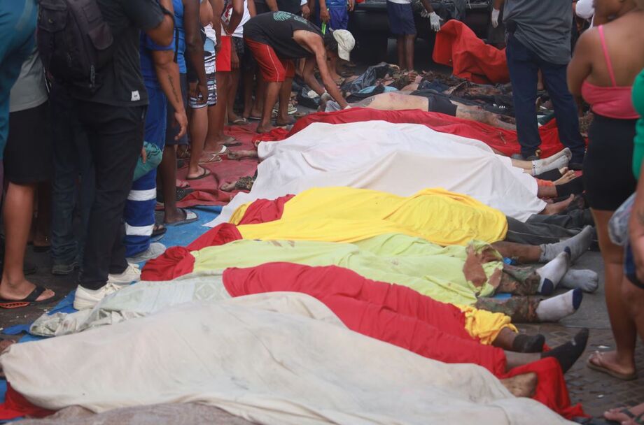 Megaoperação no Rio gerou protestos de entidades e da Defensoria Pública por violações aos direitos humanos.