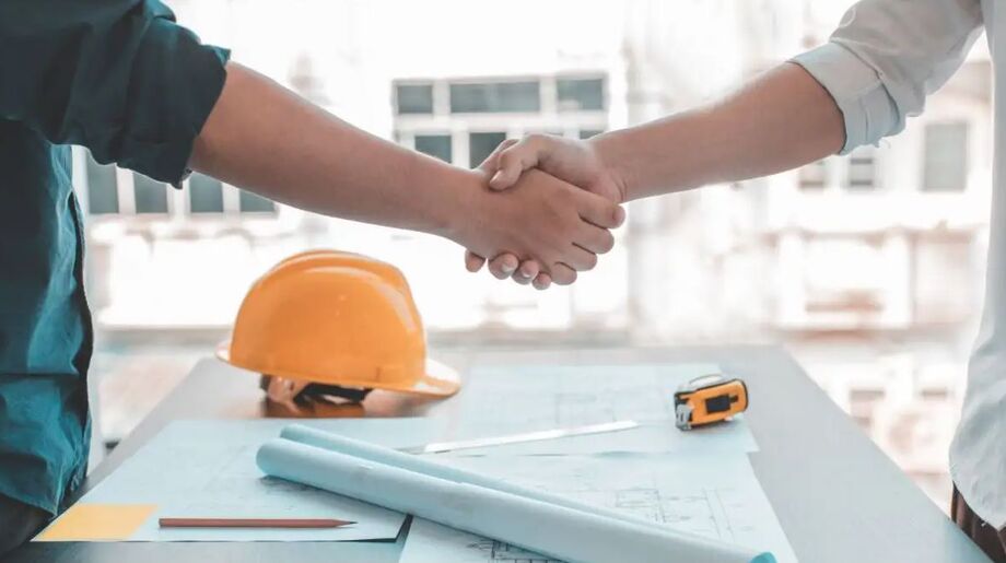 Feira promovida pelo Sinduscon-MS acontece no Senai da Construção e conecta empresas a novos profissionais