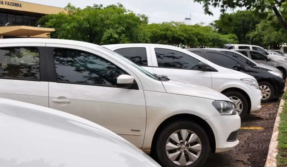 Donos de veículos apreendidos têm 10 dias para quitar dívidas e evitar que seus automóveis sejam leiloados em MS.