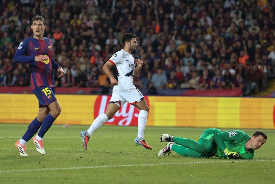 Gonçalo Ramos fez o gol da virada do PSG sobre o Barcelona na Espanha.