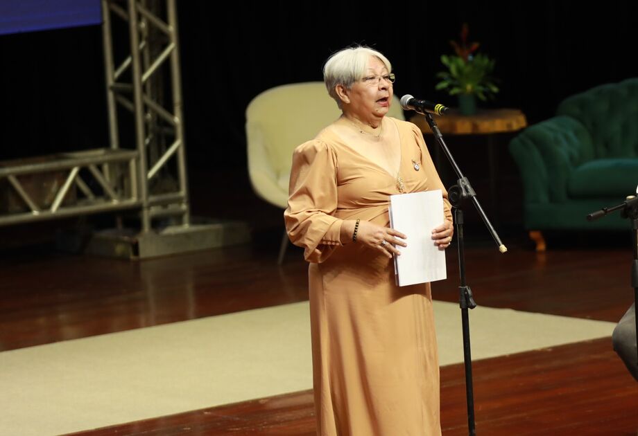 A advogada e poeta Delasnieve Daspet será uma das palestrantes do I Workshop de Música, Poesia e Patrimônio Imaterial na UFMS.