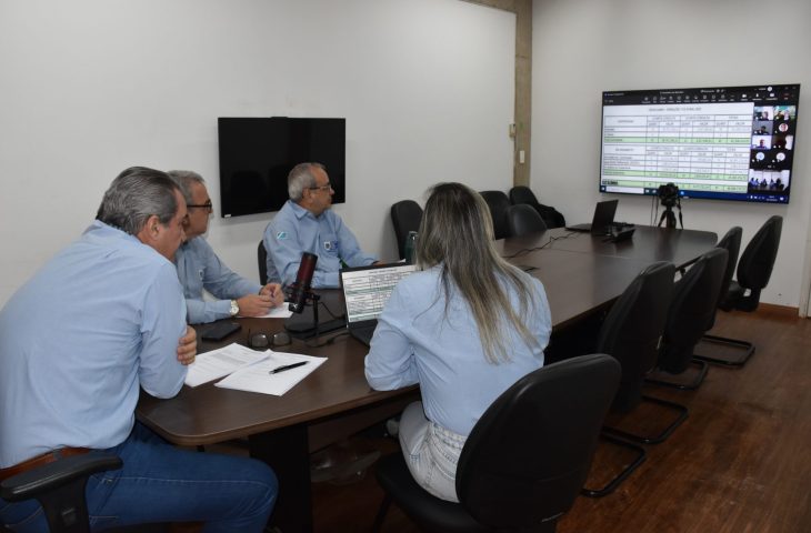 Autoridades da Semadesc durante reunião do CEIF/FCO que aprovou novos financiamentos para impulsionar o desenvolvimento econômico de Mato Grosso do Sul.