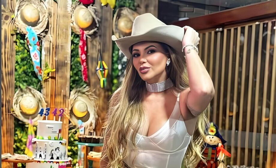 Vanessa Rios ficou conhecida nacionalmente ao vencer concurso da TV Globo para integrar a Banda Kitara