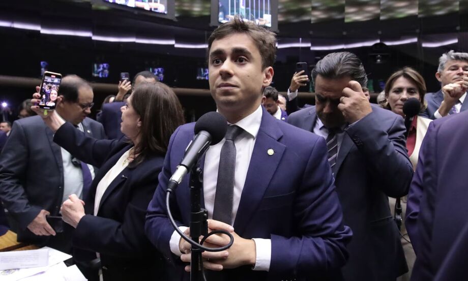 Nikolas também fez críticas ao STF e disse que Lula está 'com a máquina na mão'.