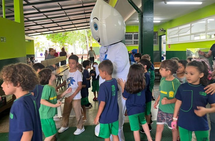 Ação nas escolas busca ampliar cobertura vacinal entre estudantes da rede pública e privada em todo o Estado