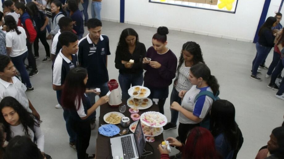 Evento reúne adolescentes de cursos técnicos e incentiva protagonismo criativo e social em Corumbá.