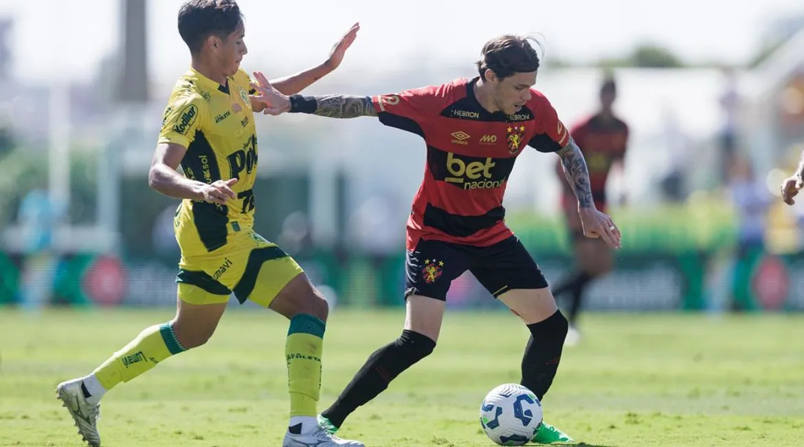 A partida é válida pela 30ª rodada da Série A.