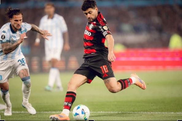 Flamengo pode ter melhor ano da história