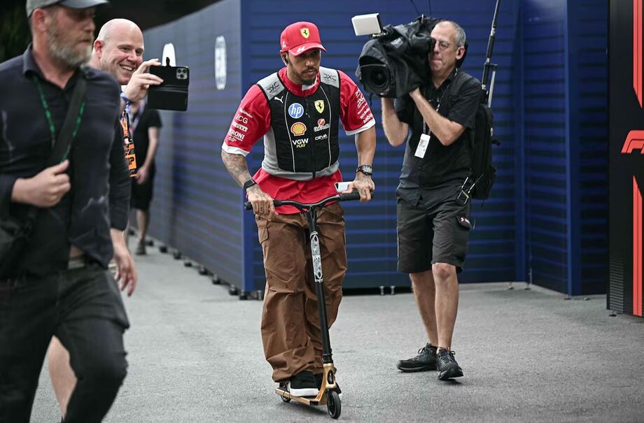 Lewis Hamilton tem apontado problemas para a Ferrari, mas tem dificuldade para que demandas sejam acolhidas