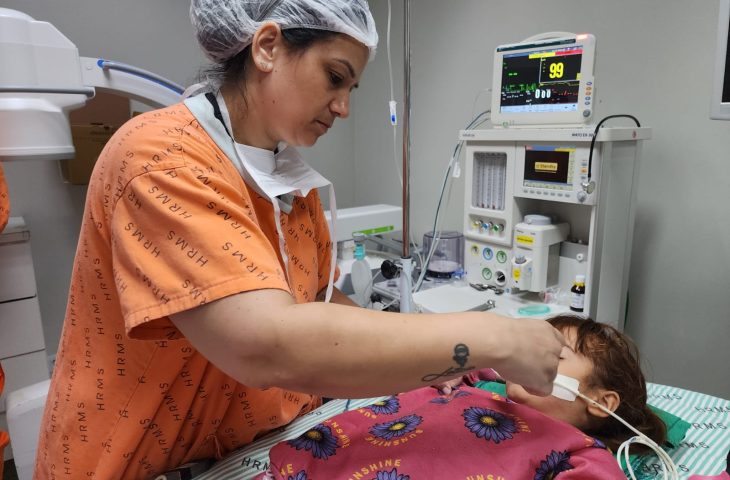 Centro de Endoscopia Avançada do HRMS é referência no atendimento de pacientes intoxicados por ingestão de produtos cáusticos em Mato Grosso do Sul.