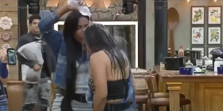 Tamires foi acusada de racismo por Carol, entre a troca de outros palavrões