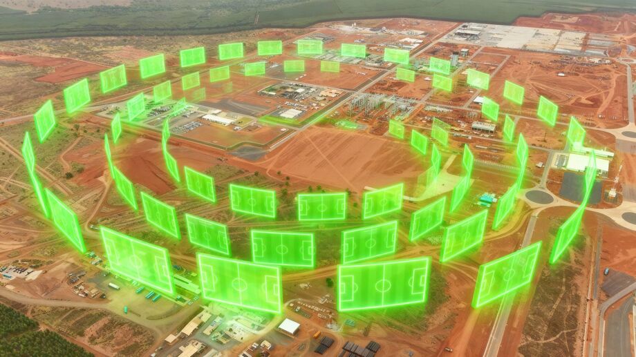 Vista aérea do canteiro de obras da Arauco, em Inocência (MS), com projeção ilustrativa dos 350 hectares que a nova fábrica ocupará o equivalente mais de 300 campos de futebol.