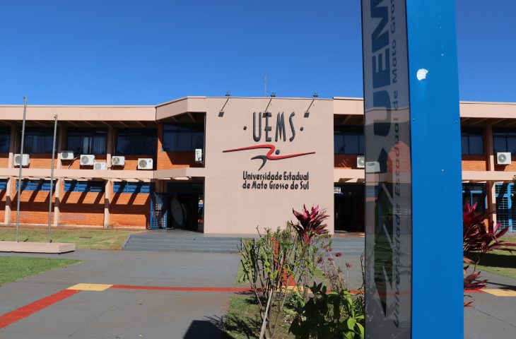 UEMS abre 1.130 vagas de transferência externa para 50 cursos presenciais com ingresso em 2026.
