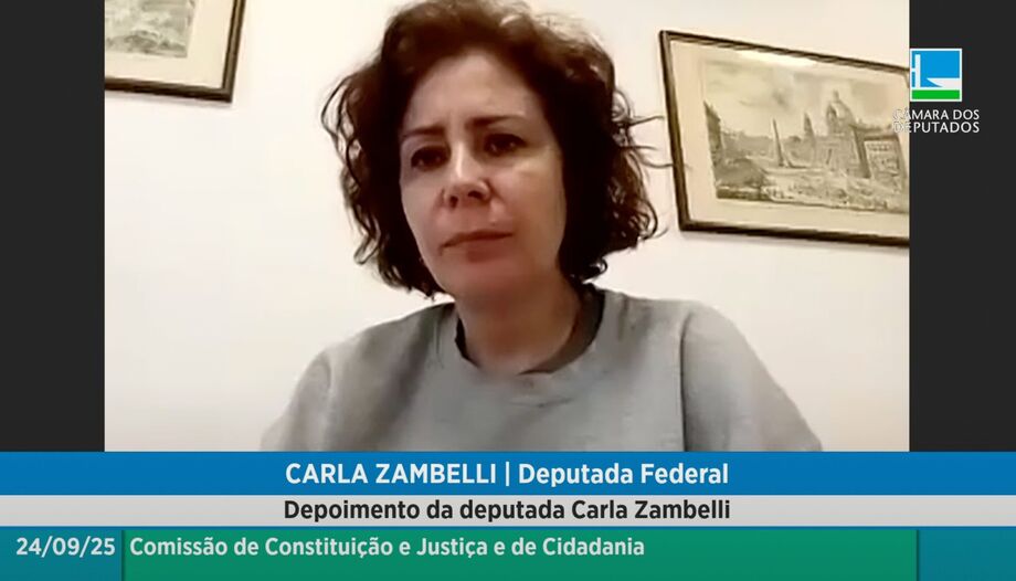 Carla Zambelli em depoimento remoto na CCJ em processo de cassação.