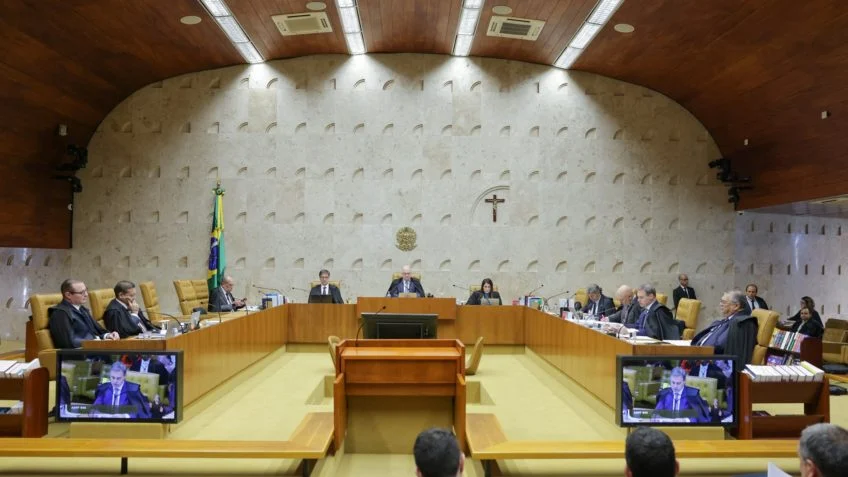 Em liminar, Dino determinou que valores decorrentes de condenações por danos morais coletivos em ações civis públicas trabalhistas fossem revertidos ao Fundo dos Direitos Difusos e ao Fundo de Amparo ao Trabalhador