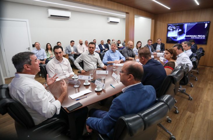Riedel e Barbosinha reúnem secretariado para alinhar ações e metas de Governo; encontro marcou também a troca de comando na Casa Civil.