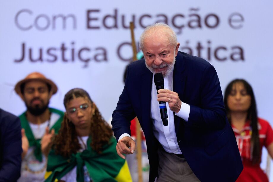 O presidente Lula voltou a criticar a Lava Jato.