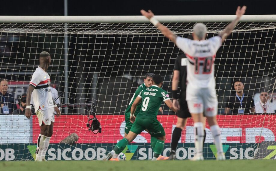 Palmeiras virou partida contra o São Paulo após polêmicas de arbitragem