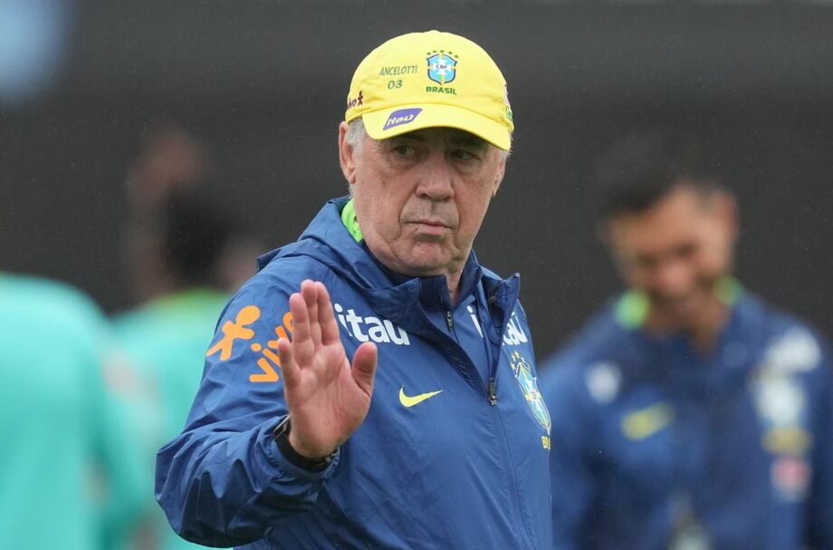 Carlo Ancelotti projeta definir grupo da seleção brasileira que vai jogar a Copa em março