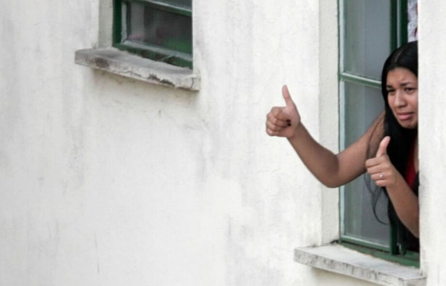 Eloá Pimentel, de 15 anos, foi sequestrada e feita de refém pelo ex-namorado, Lindemberg Alves, de 22 anos, em 2008