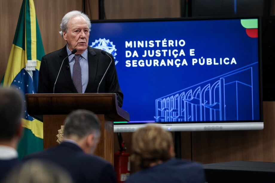O ministro Ricardo Lewandowski falou de 'influxos externos que ameaçaram instituições do País.