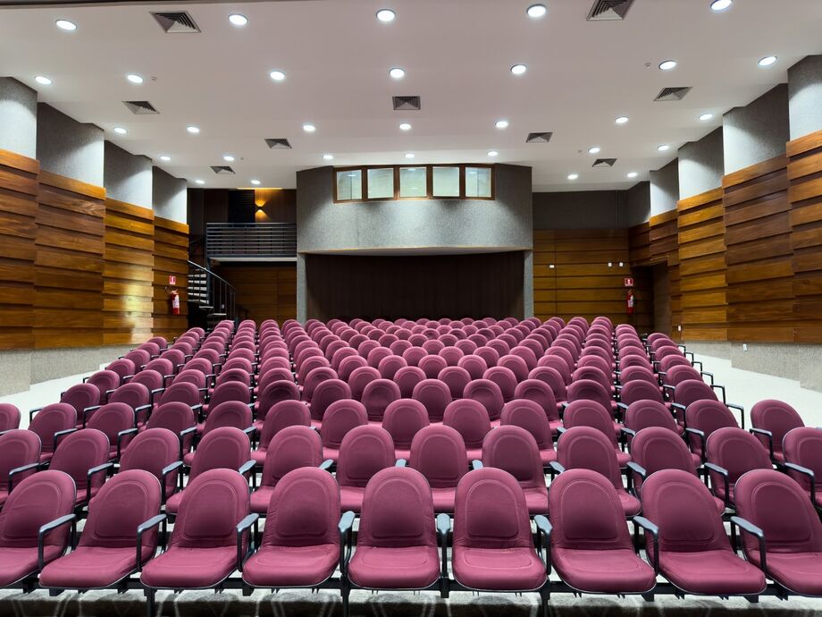 Teatro Prosa recebe filme, banda Haiwanna e dança contemporânea em programação para todas as idades.