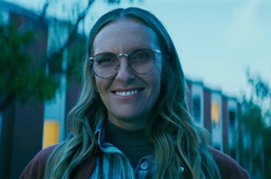 Toni Collette em Desobedientes