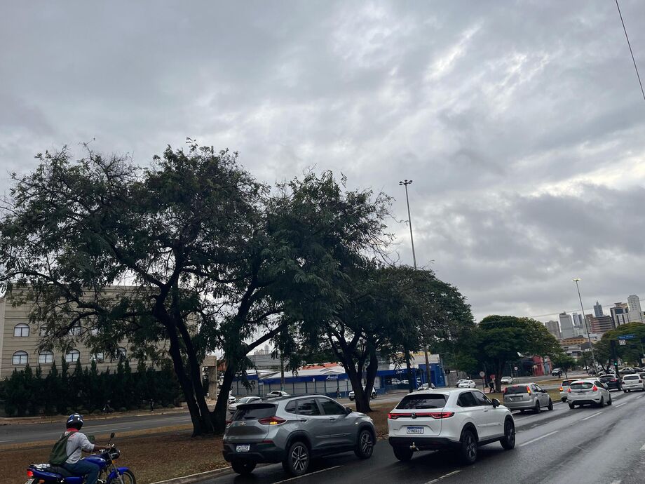 Campo Grande amanhece de baixo de chuva nesta quarta-feira