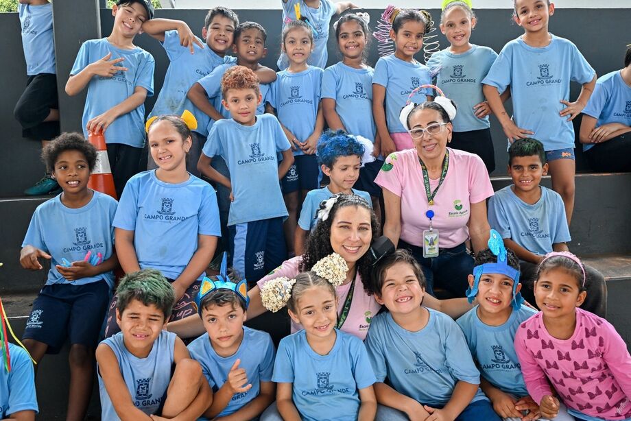 Escola agrícola em Rochedinho ensina com afeto e práticas do campo e transforma vidas de alunos e professores.